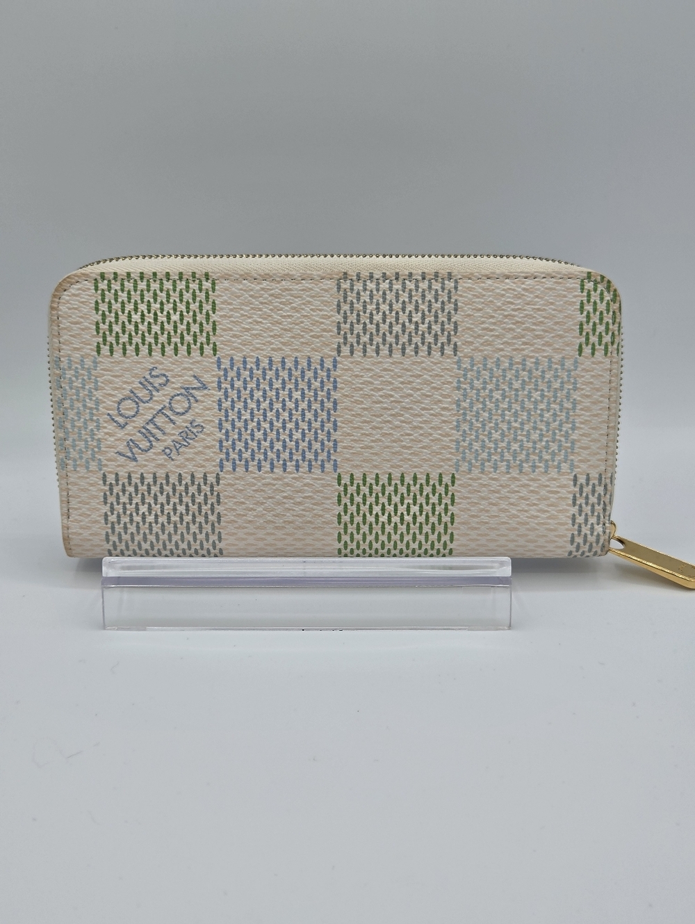 Louis Vuitton Damierlicious Full Size Zippy Wallet Pistachio Green